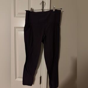 Athleta salutation stash 7/8 tight